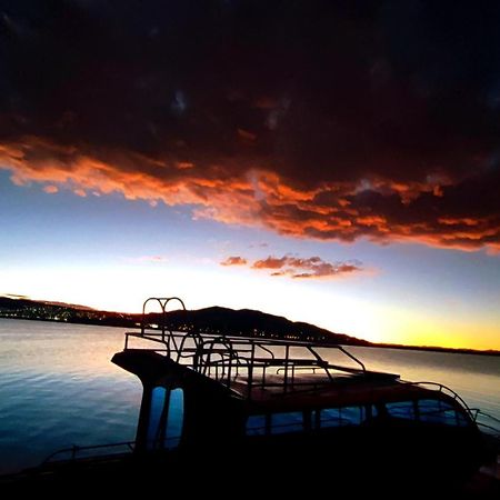 Uros Maya Lodge Puno Buitenkant foto